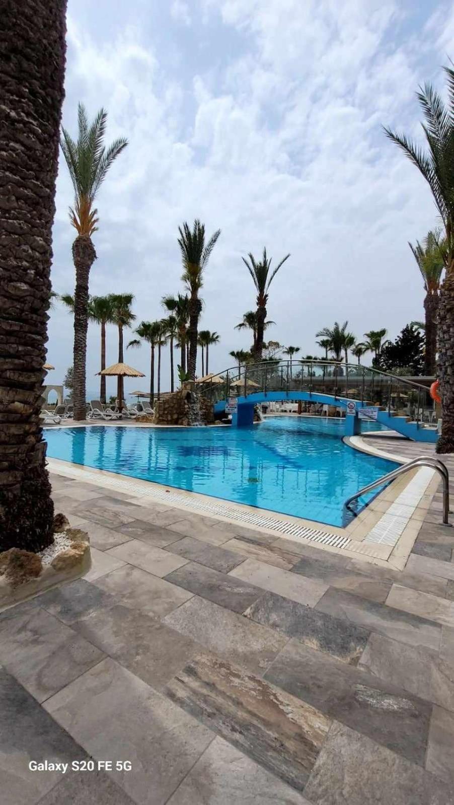 Simos Magic Beach Hotel Apts Ayia Napa Exterior foto