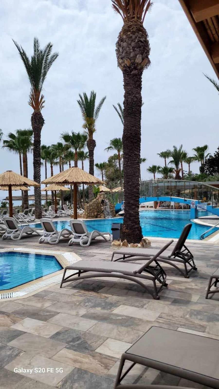 Simos Magic Beach Hotel Apts Ayia Napa Exterior foto