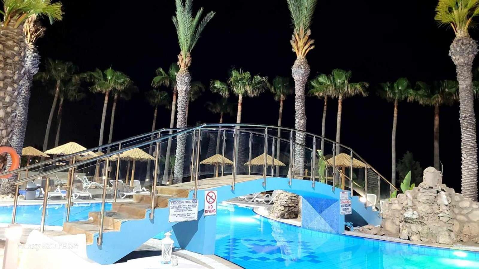 Simos Magic Beach Hotel Apts Ayia Napa Exterior foto
