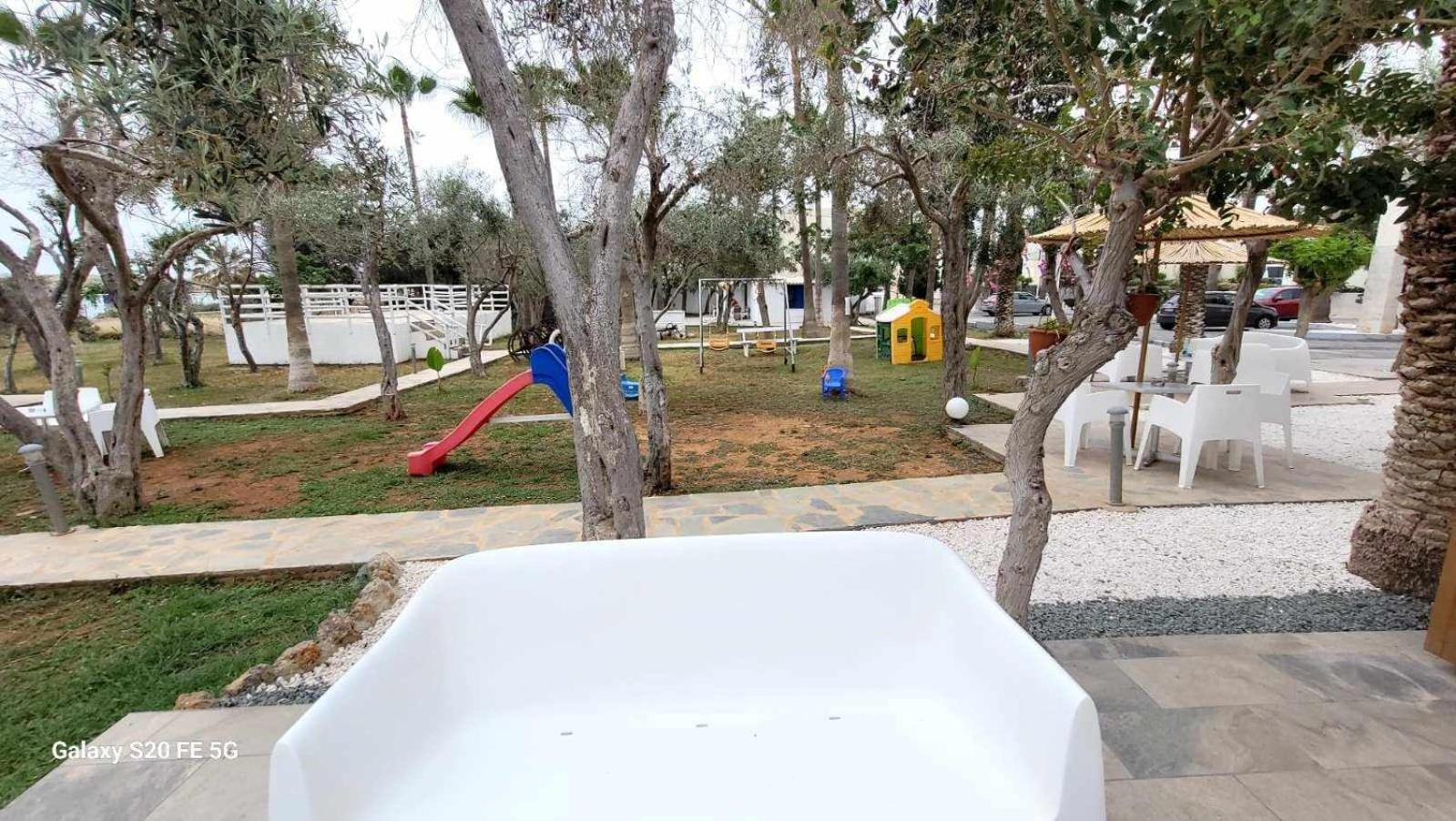 Simos Magic Beach Hotel Apts Ayia Napa Exterior foto